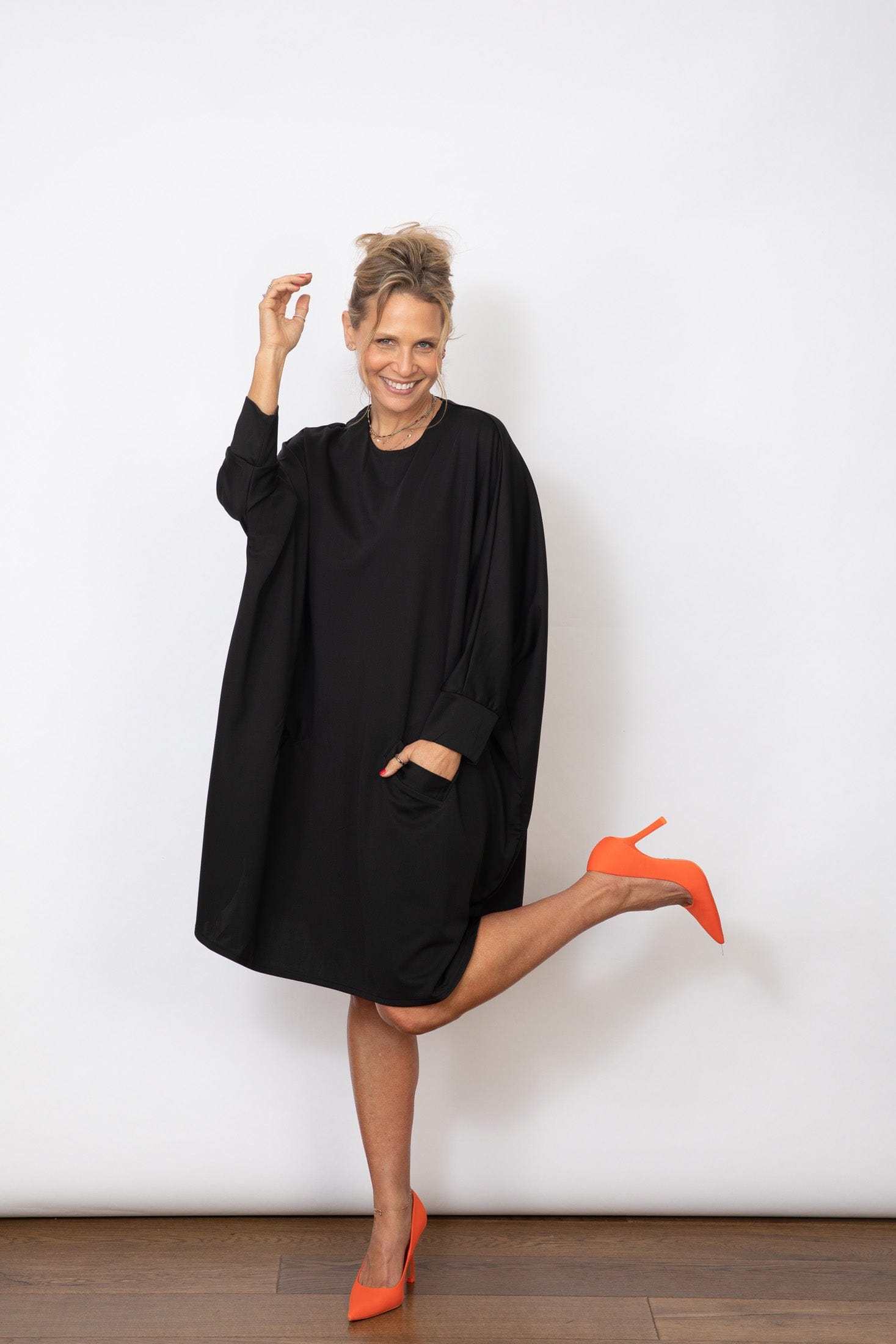 ERIS שמלה שחורה image 5