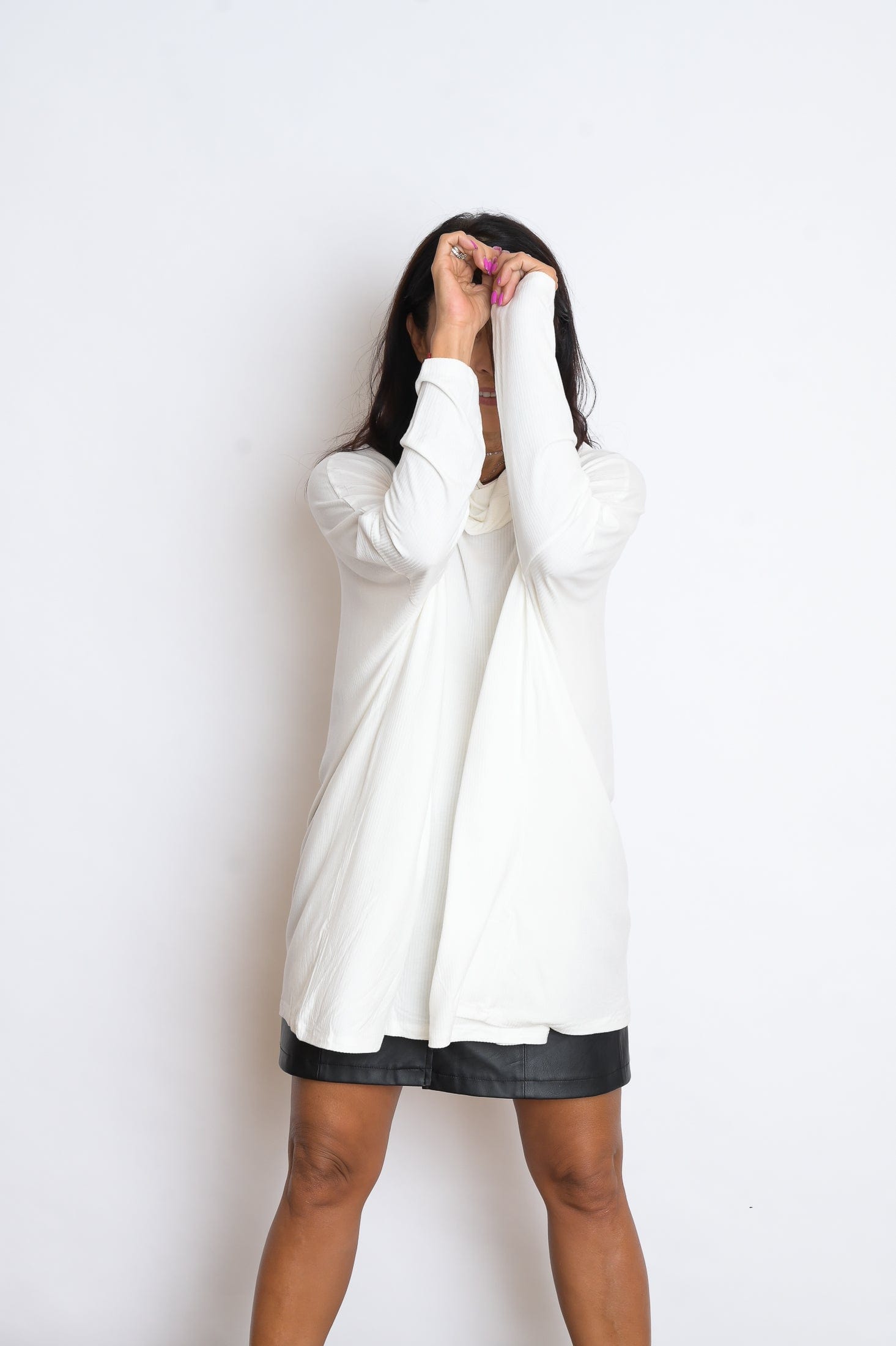 K SHIRT   גולף לבן אוברסייז image 10