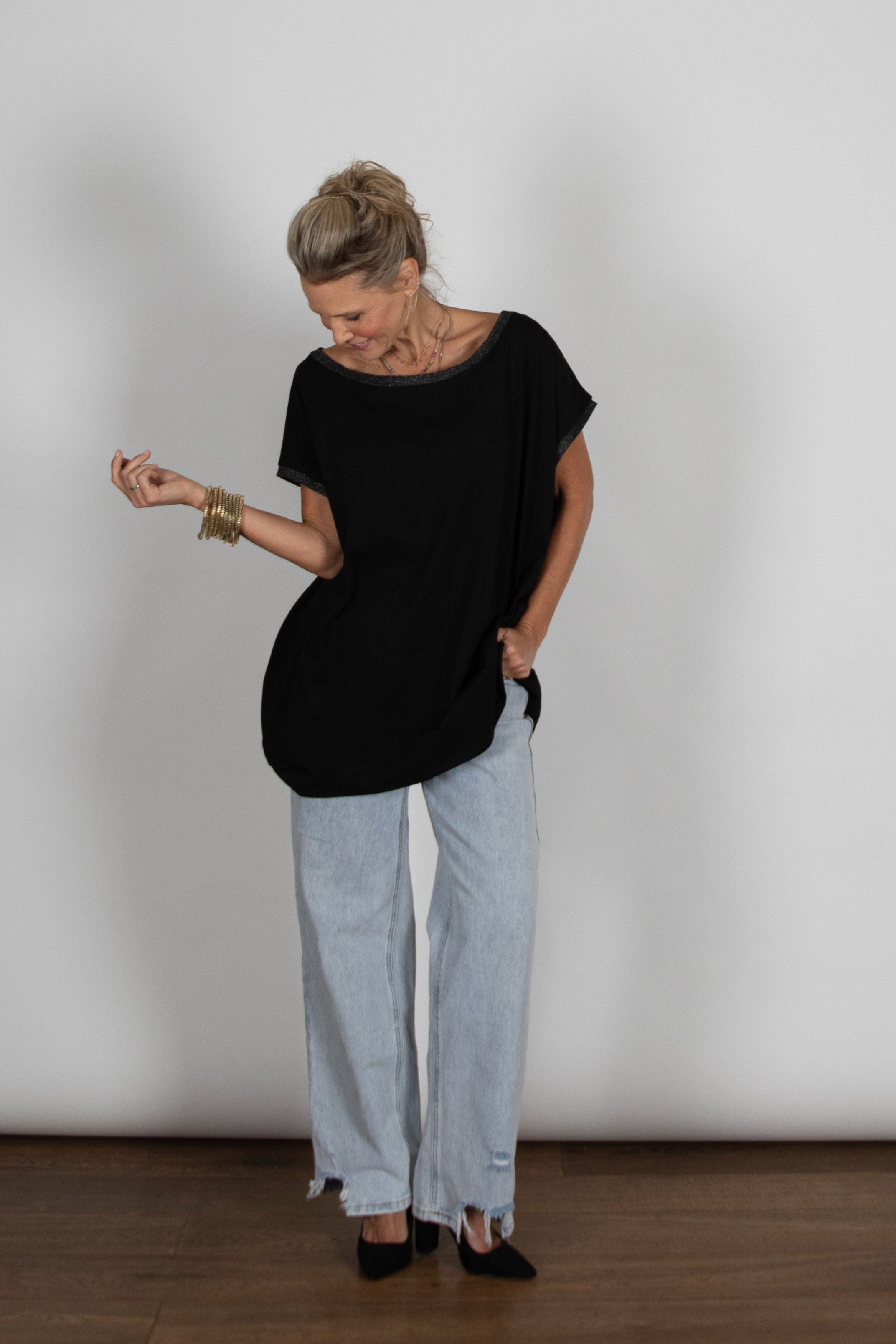 OFER חולצה שחורה אוברסייז image 6