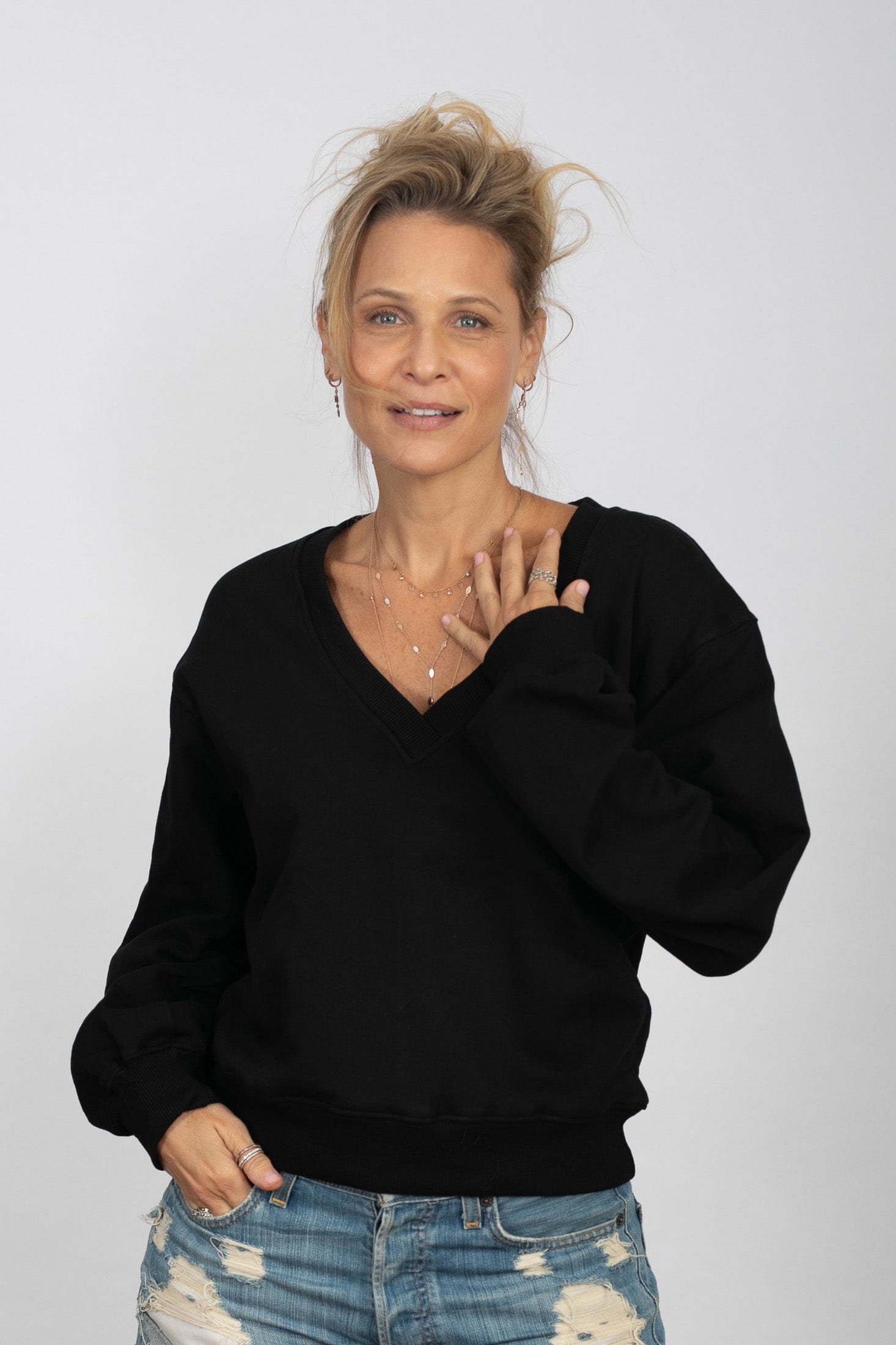 PEAR V  חולצת טרנינג שחורה image 7