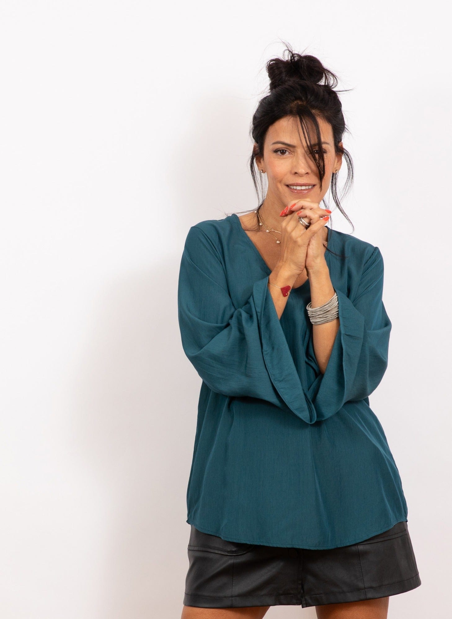 AVLON חולצה image 11