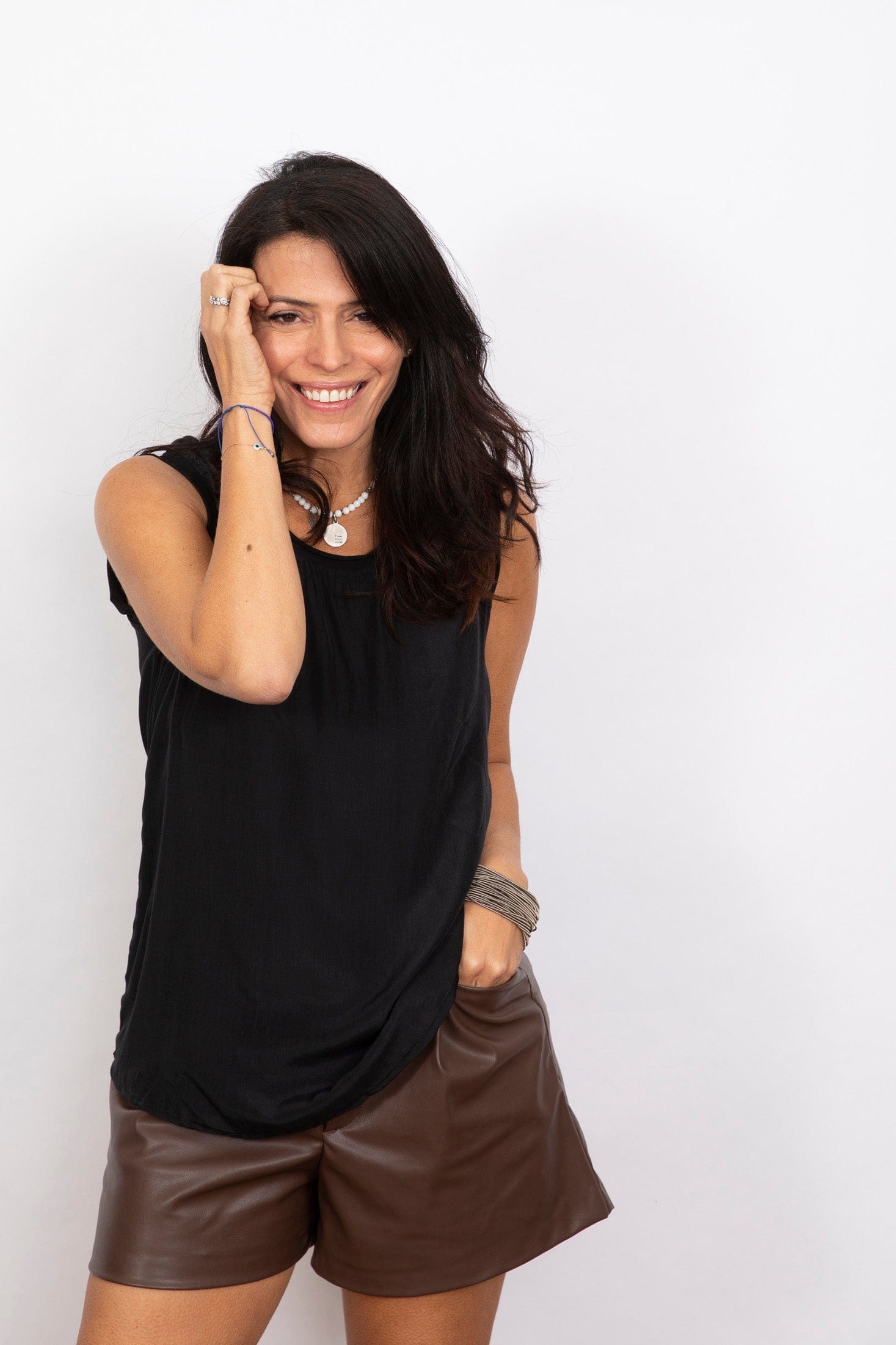 LUNA גופיה שחורה image 2