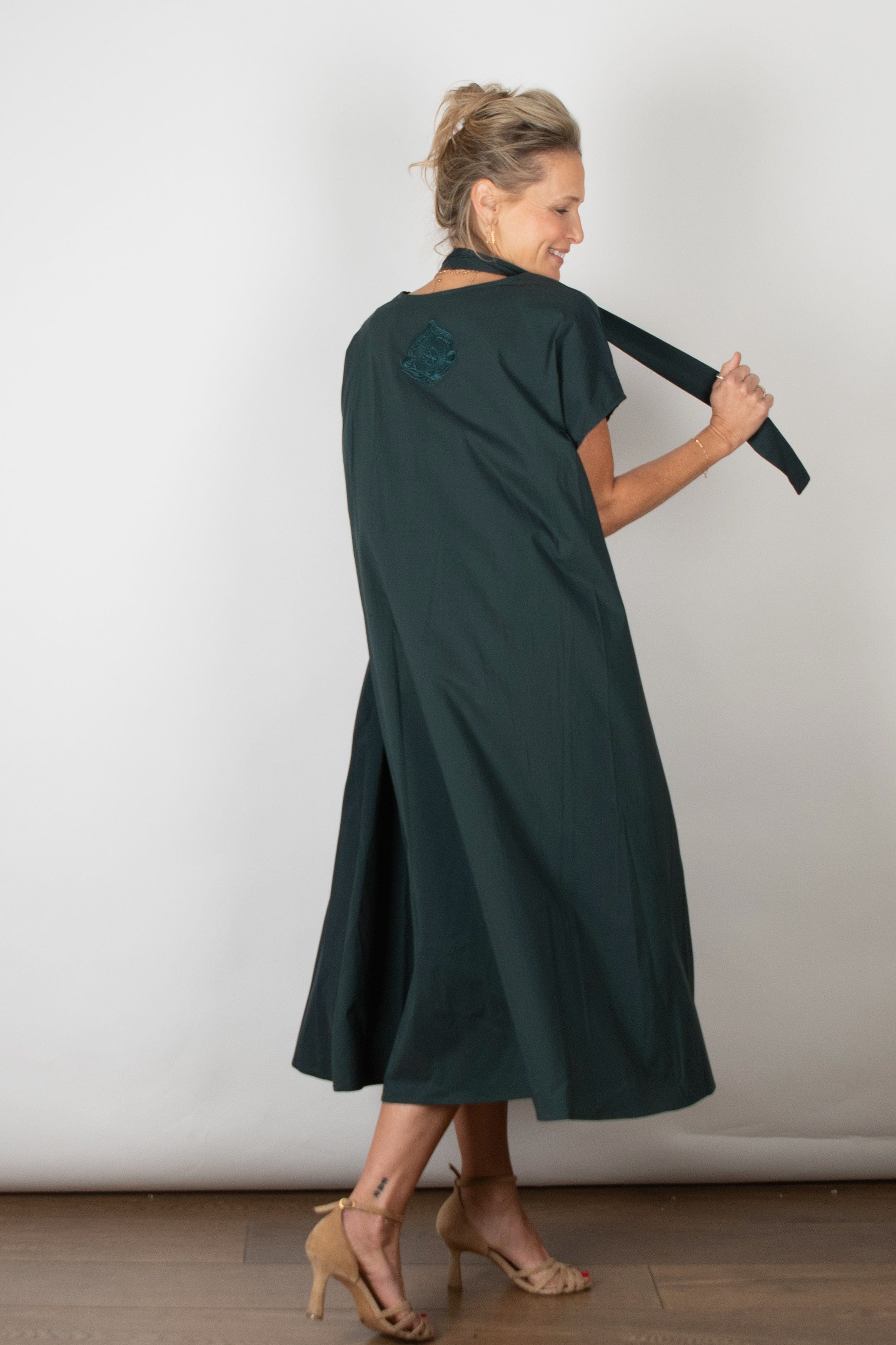 WINEHOUSE  שמלה אוברסייז ירוקה image 9