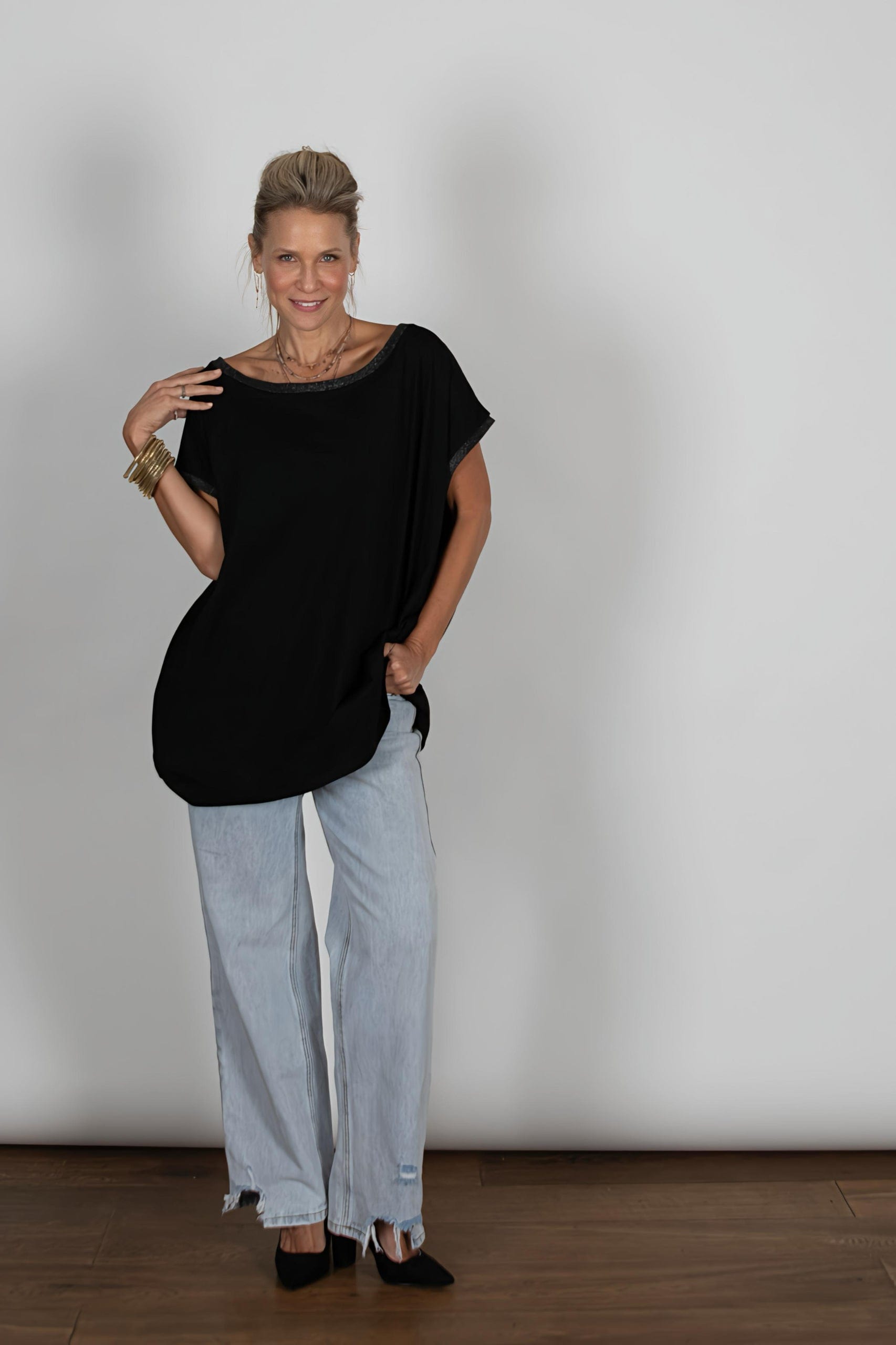 OFER חולצה שחורה אוברסייז image 4