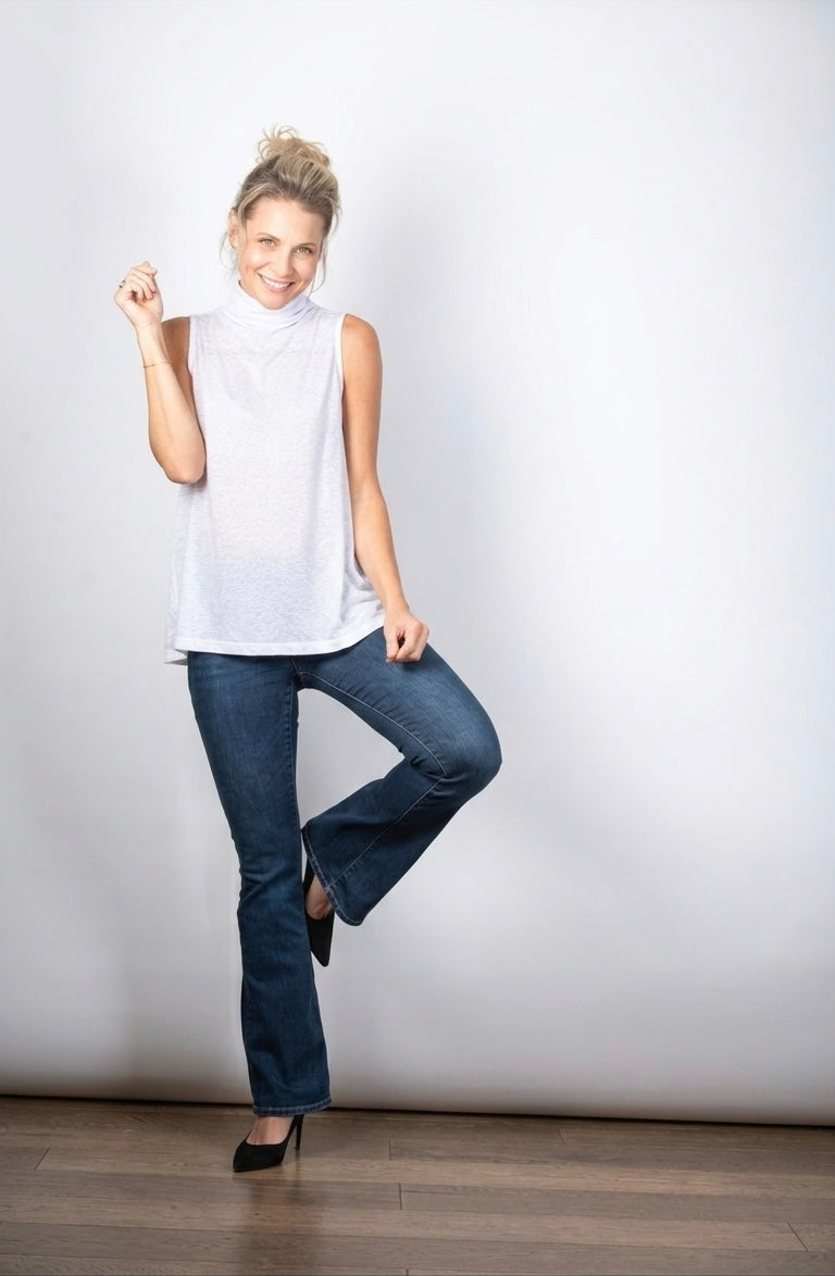 PHOEBE  גופיית מיני גולף לבנה