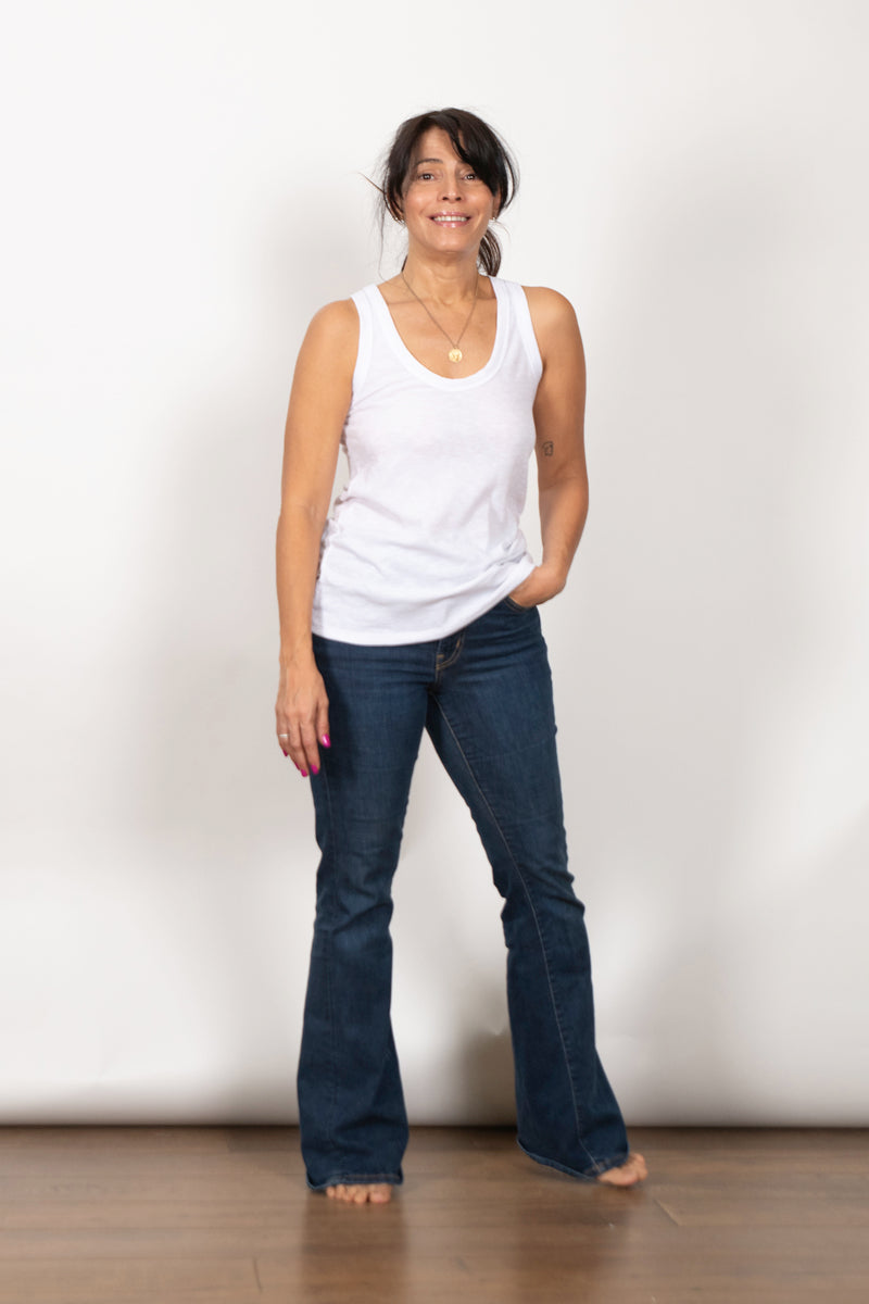 DIONE  גופייה לבנה ריב