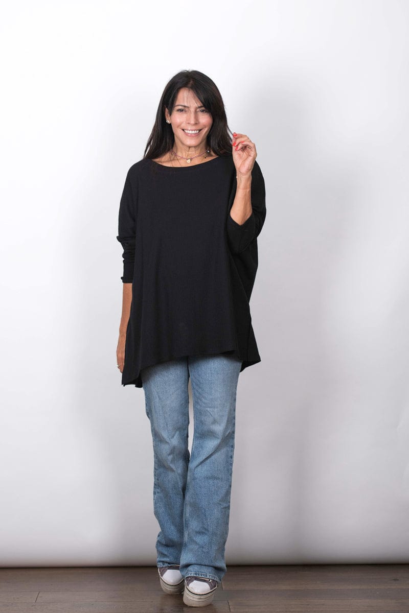 LARRY חולצה אוברסייז שחורה