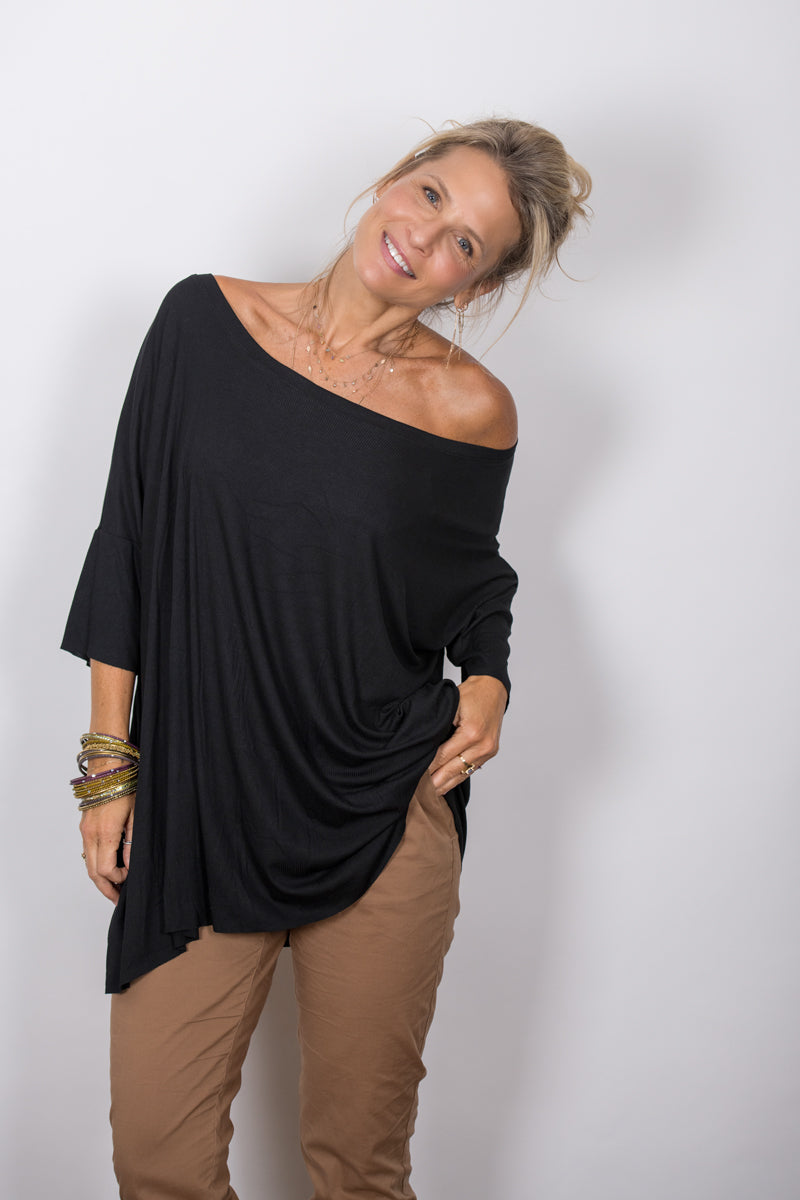 TOKYO חולצת אוברסייז שחורה