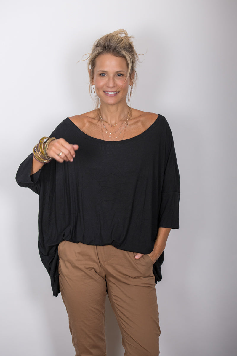 TOKYO חולצת אוברסייז שחורה