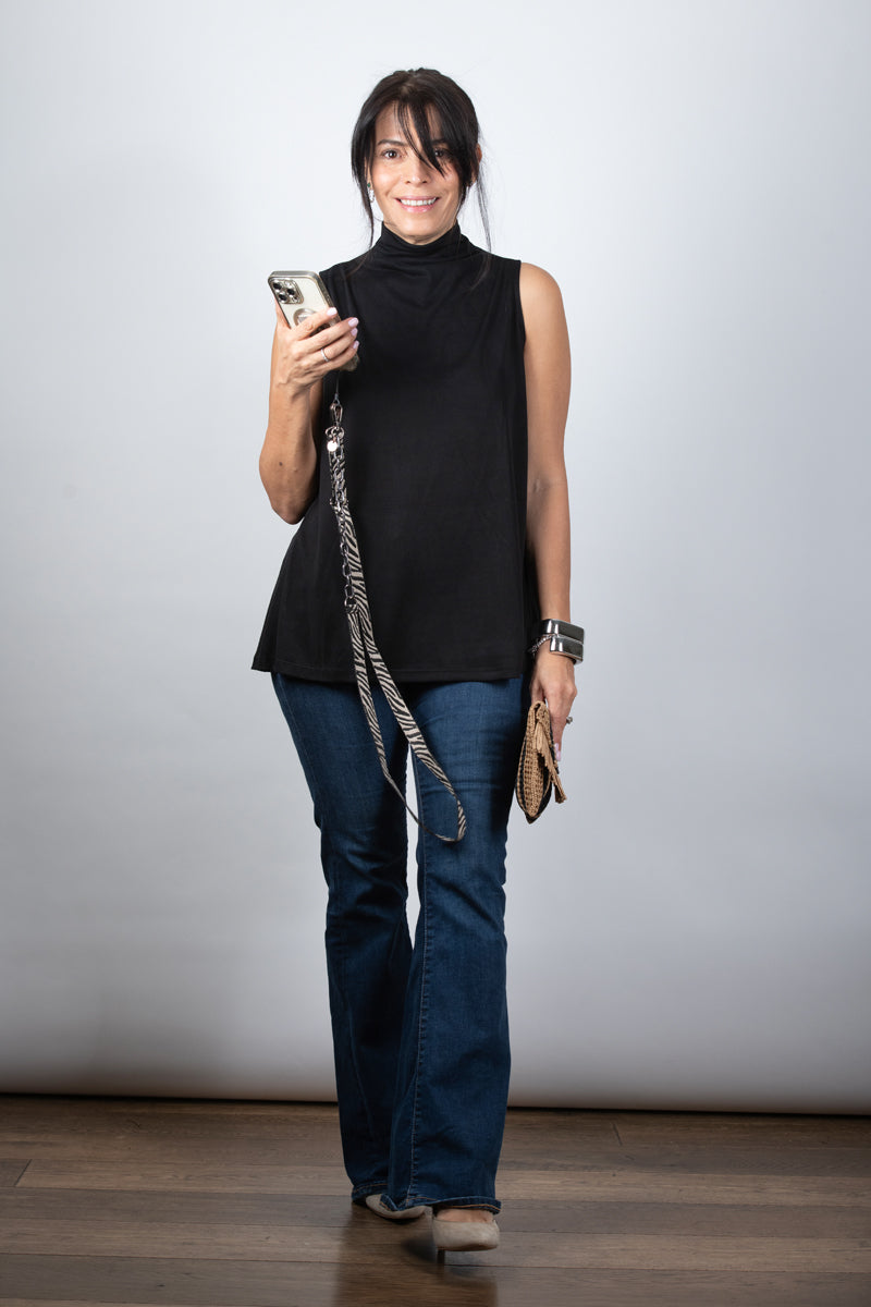 IRIS גופיית מיני גולף שחורה