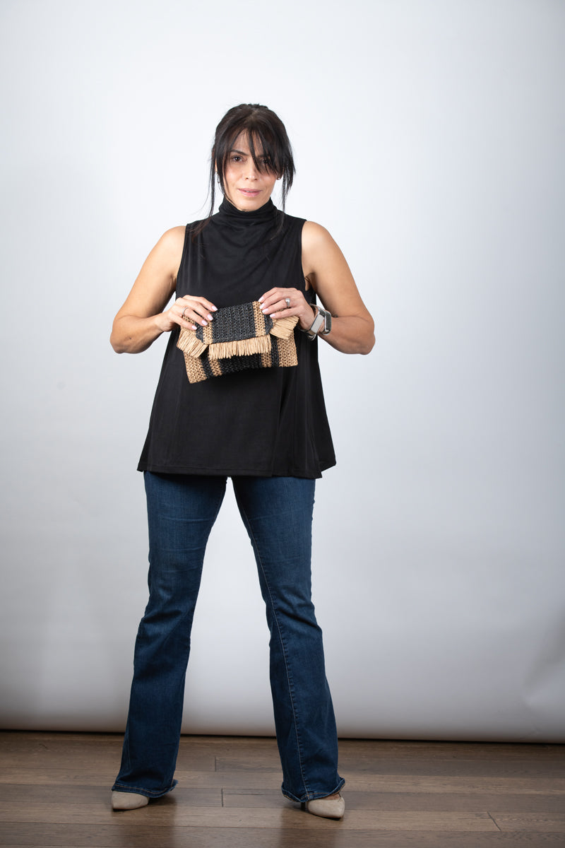 IRIS גופיית מיני גולף שחורה