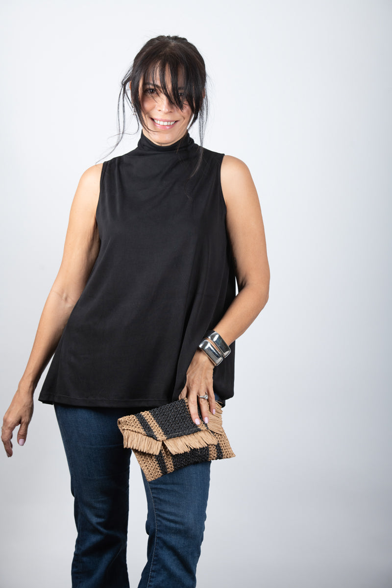 IRIS גופיית מיני גולף שחורה