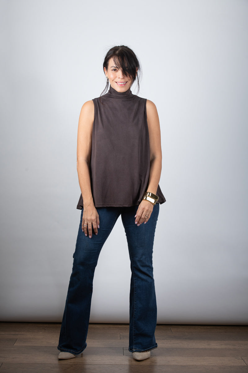 IRIS  גופיית מיני גולף חומה