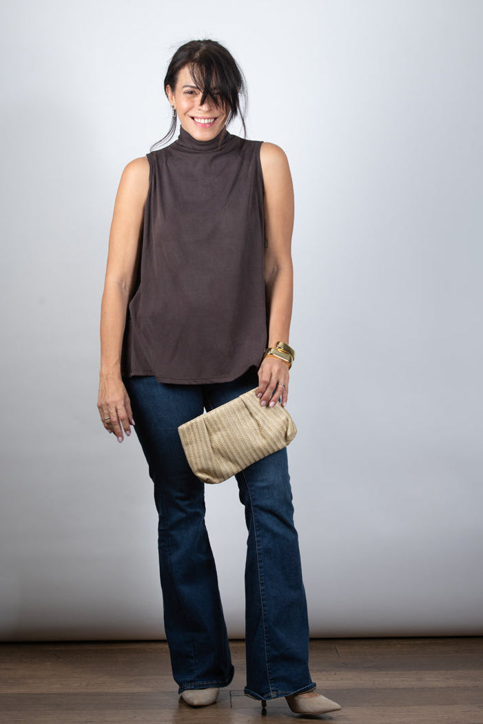 IRIS  גופיית מיני גולף חומה