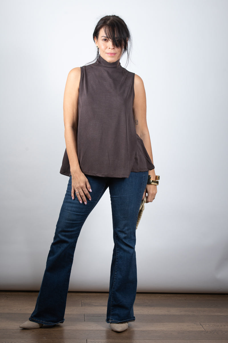 IRIS  גופיית מיני גולף חומה