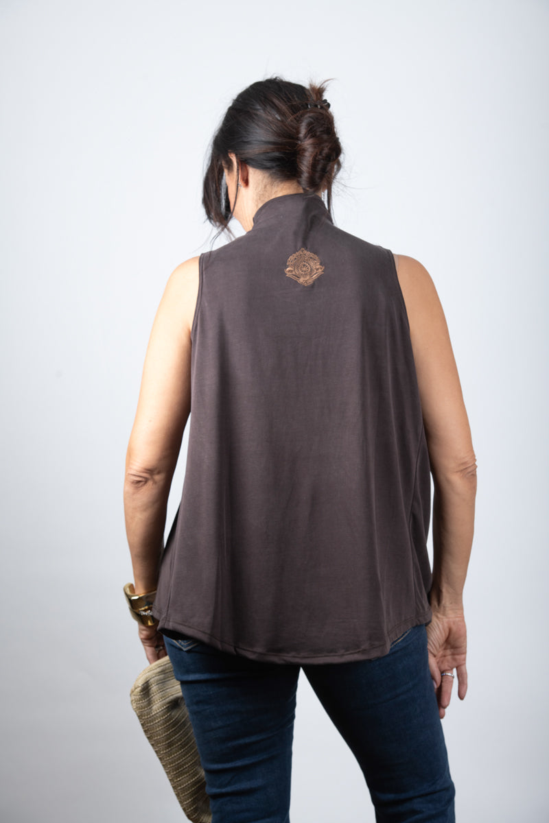 IRIS  גופיית מיני גולף חומה