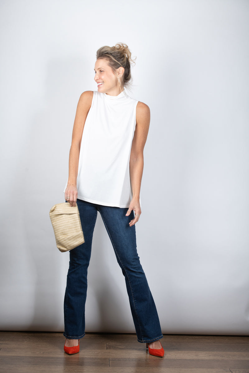 IRIS  גופיית מיני גולף לבנה