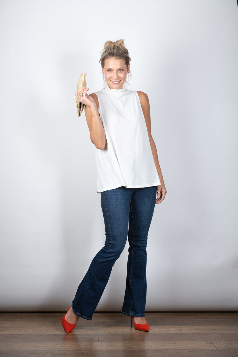 IRIS  גופיית מיני גולף לבנה