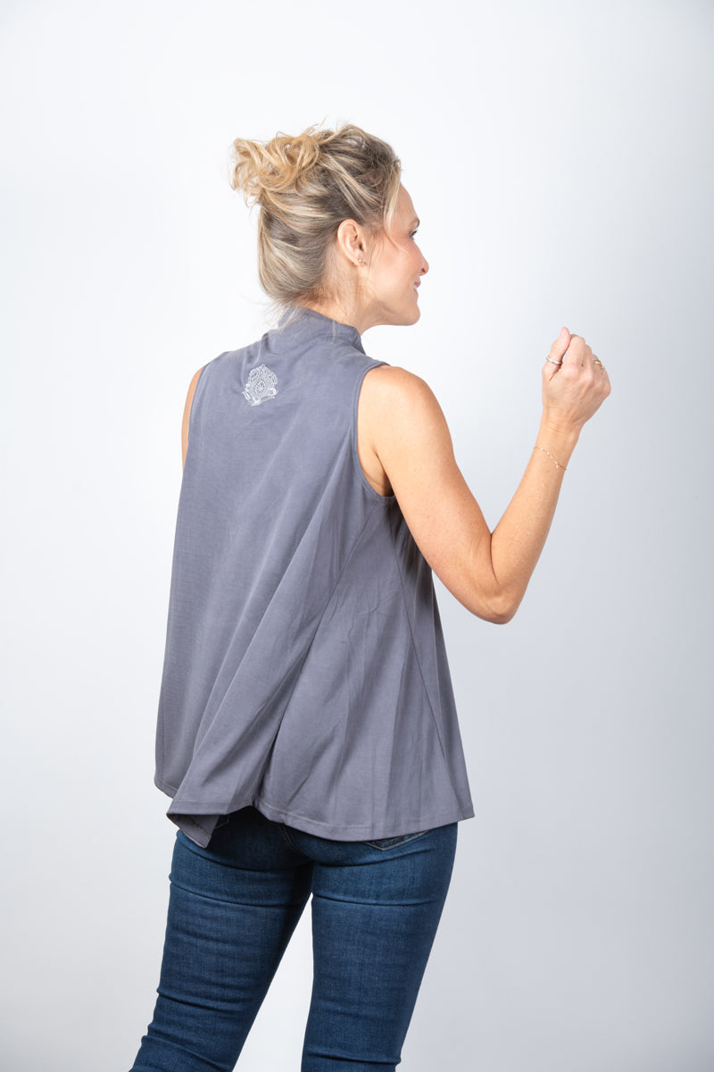 IRIS  גופיית מיני גולף אפורה