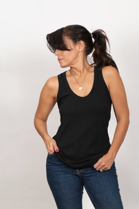 DIONE  גופייה שחורה ריב