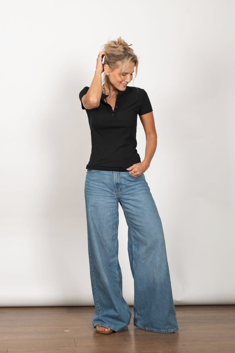 MINERVA  חולצת כפתורים שחורה קטנה