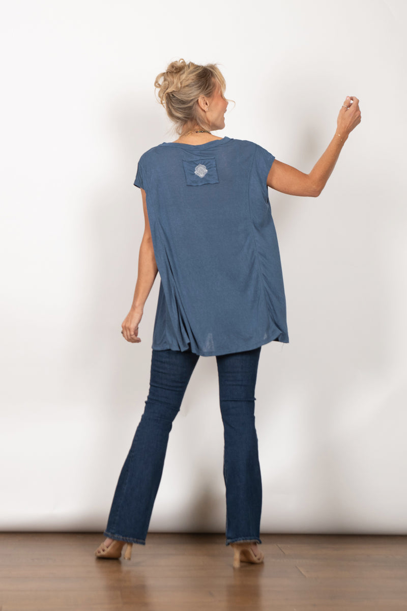 JUNO חולצה כחולה אוברסייז