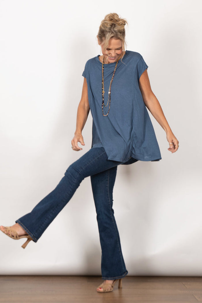 JUNO חולצה כחולה אוברסייז