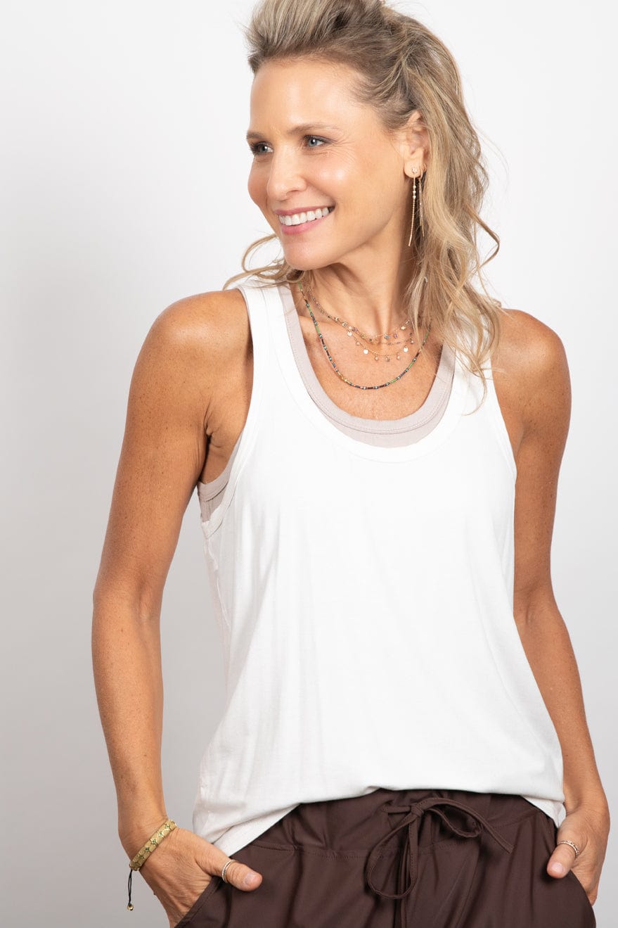 GUY גופיה לבן קאמל