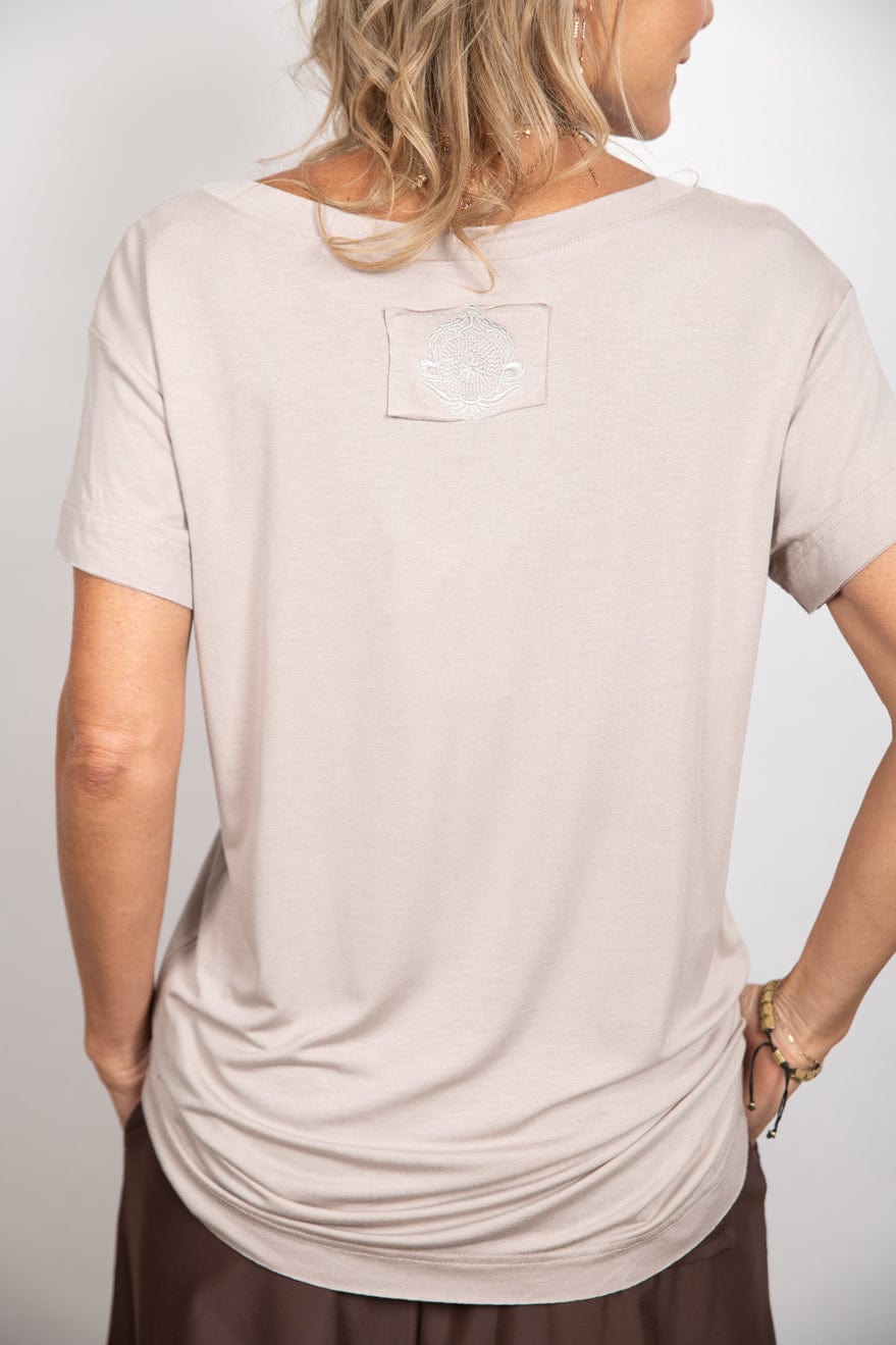 AMOS V חולצה קאמל