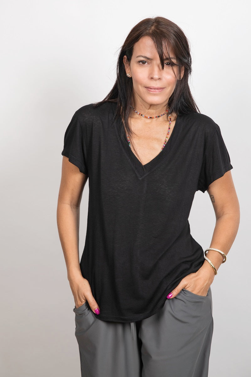 SHELL V חולצה בייסיק שחורה