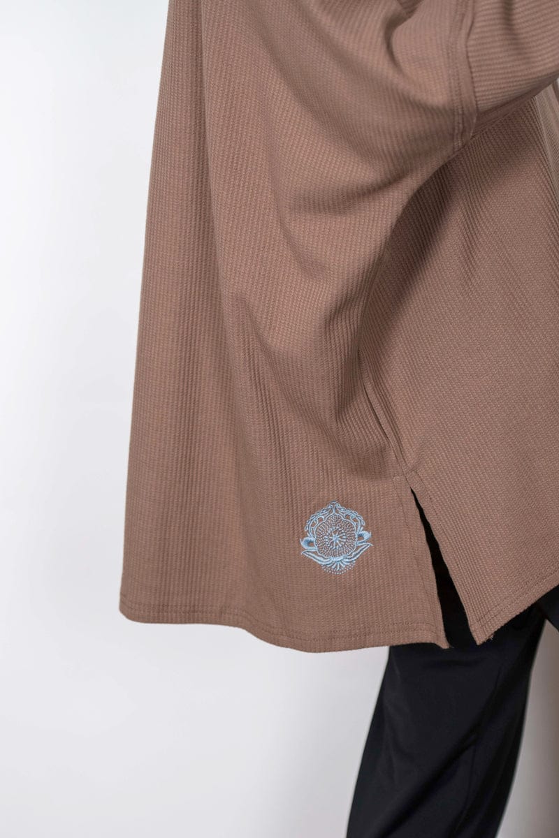 LARRY חולצה אוברסייז קאמל