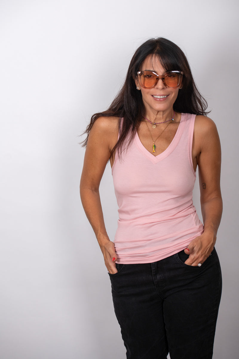 SINGAPORE גופיה מפתח וי ורודה