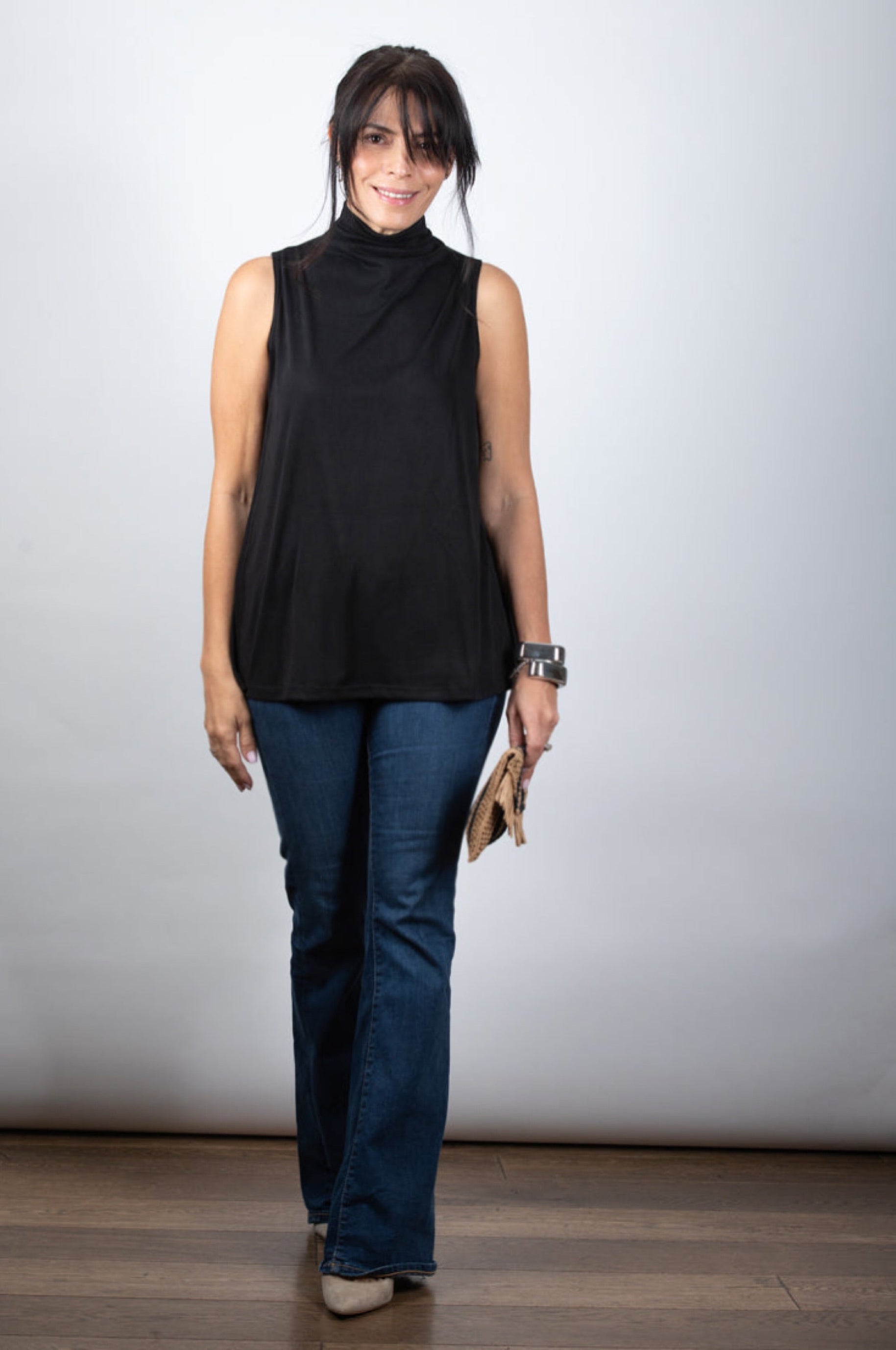 IRIS גופיית מיני גולף שחורה