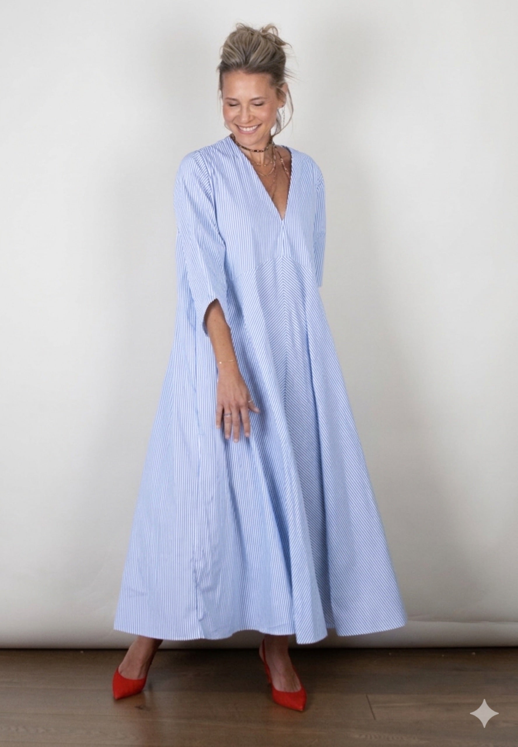 DRESS A שמלה מקסי פסים תכלת