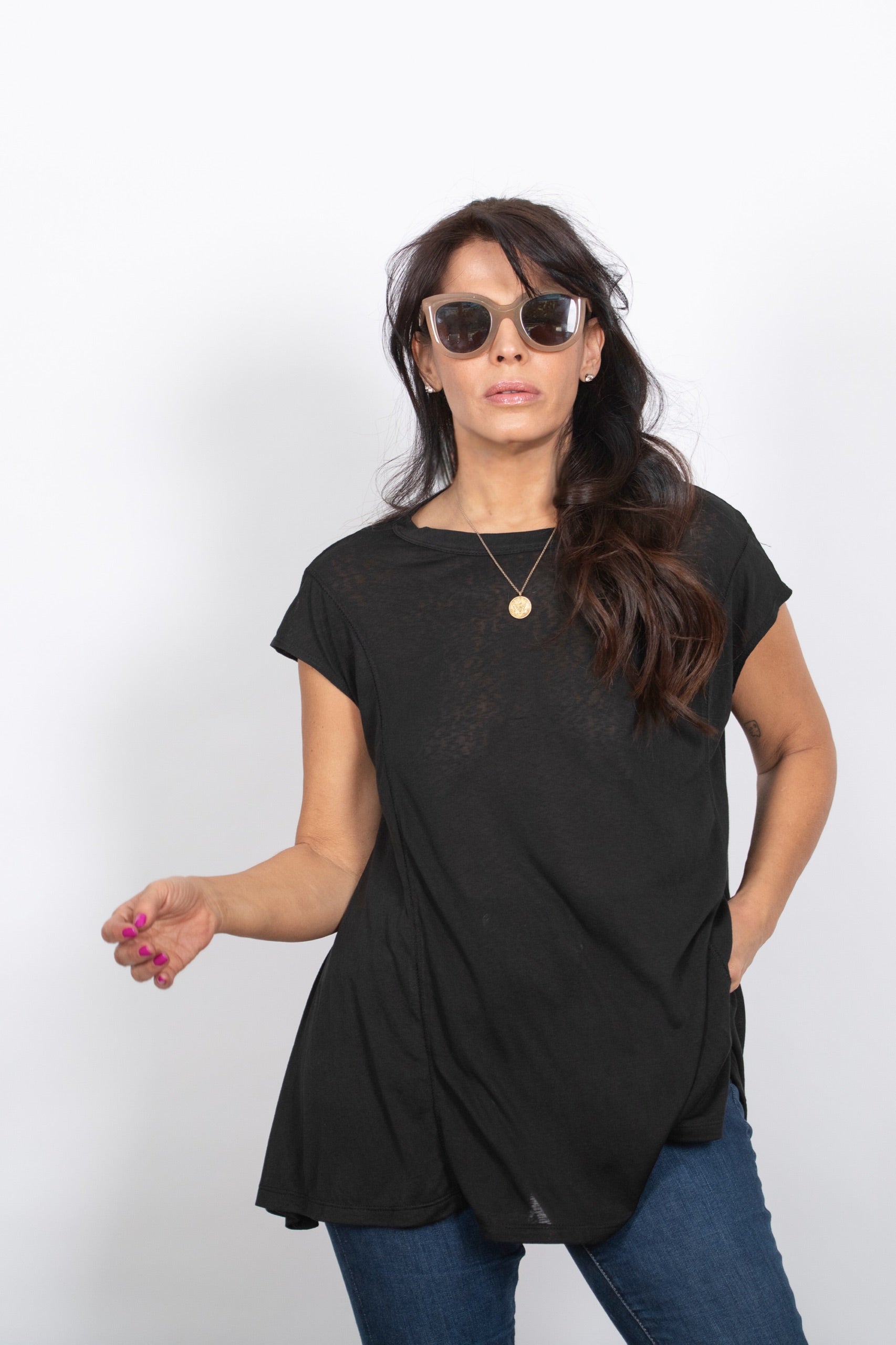 JUNO חולצה אוברסייז שחורה