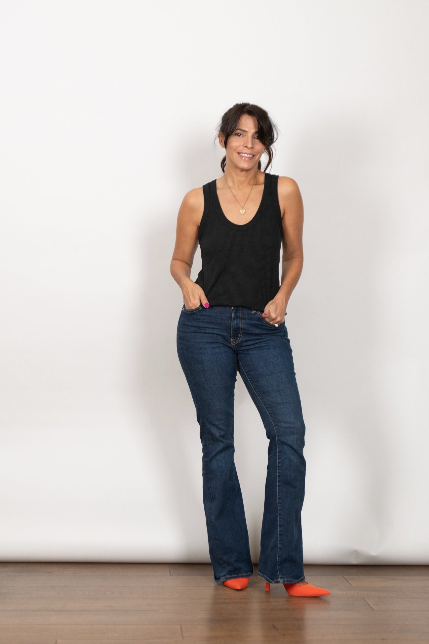 DIONE  גופייה שחורה ריב