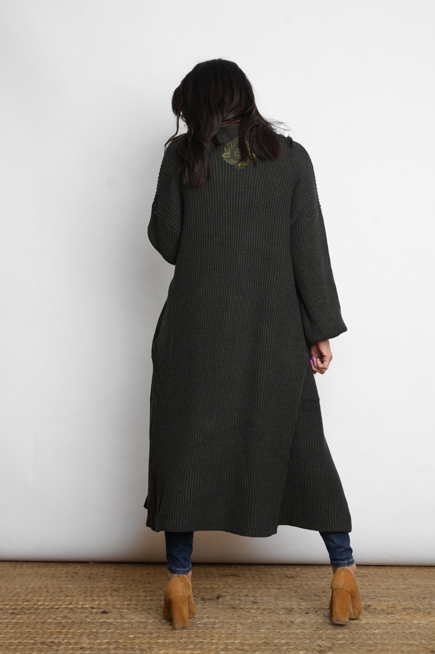 MILOS עליונית סריג זית כהה image 5