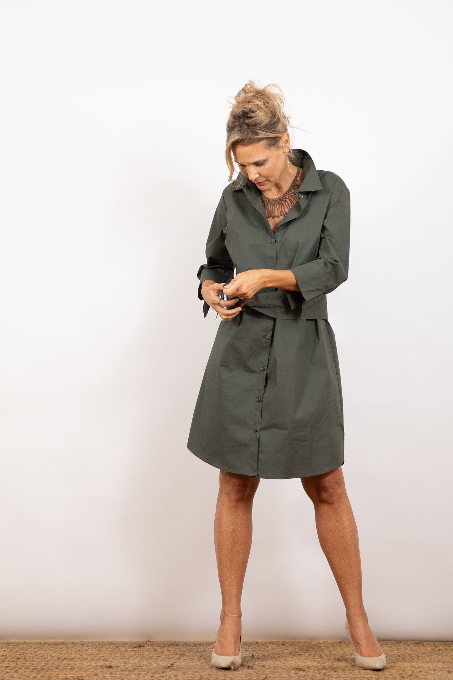 D DRESS שמלה עם חגורה image 6