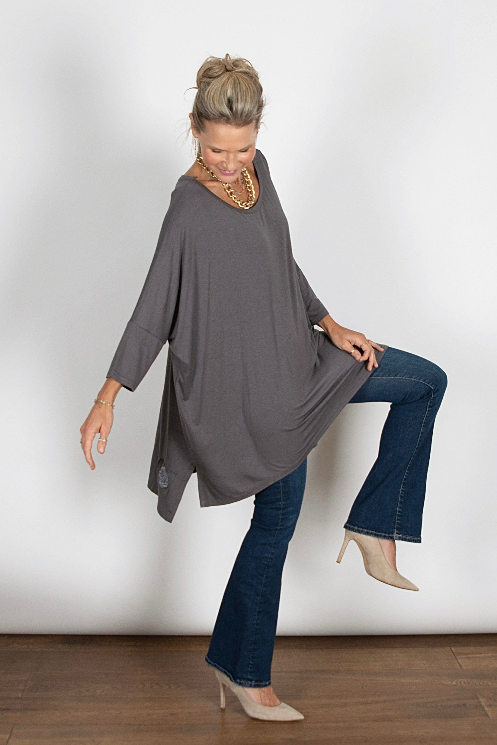 SAM חולצה אוברסייז אפורה image 8