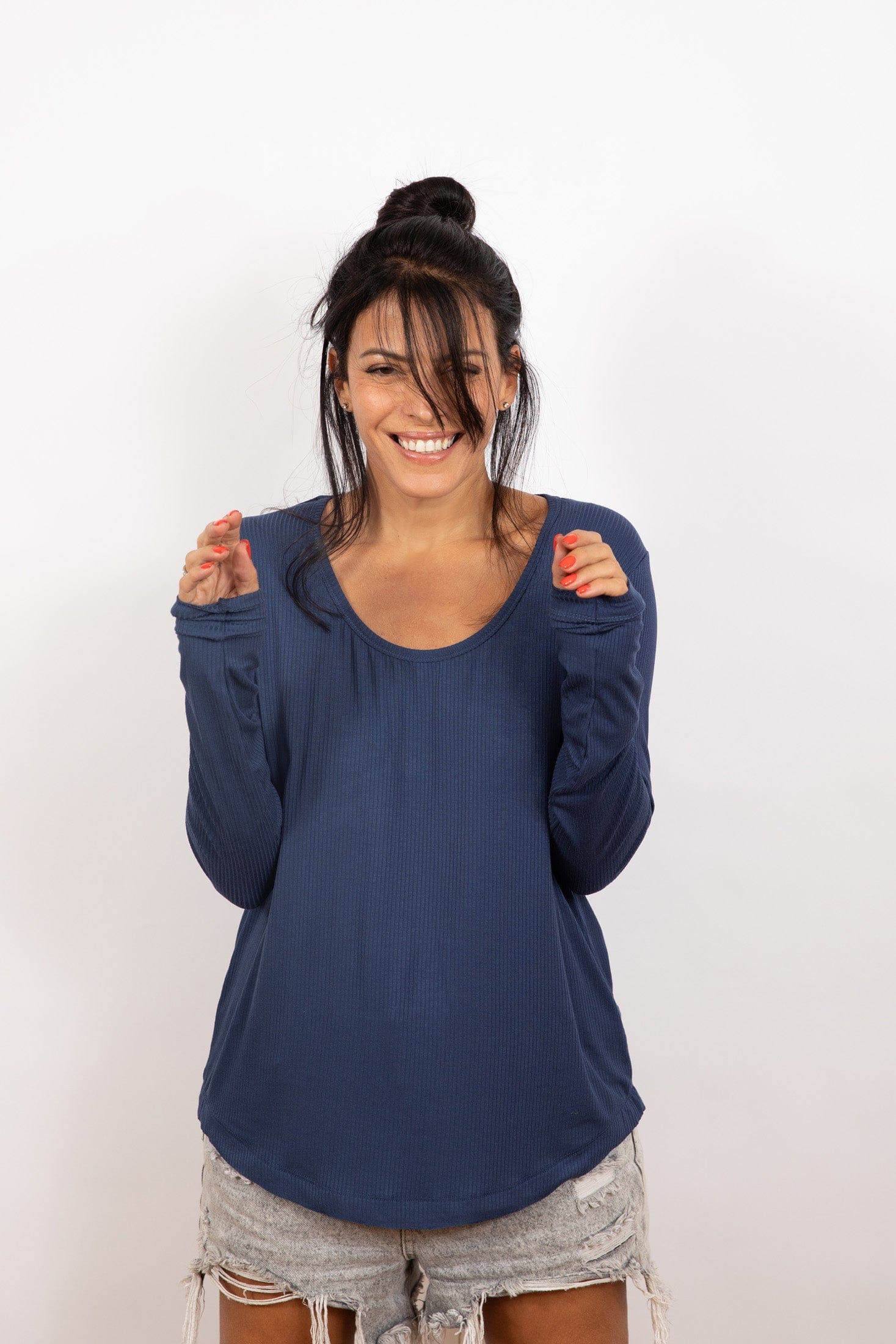 M SHIRT  חולצה כחולה בייסיק image 4