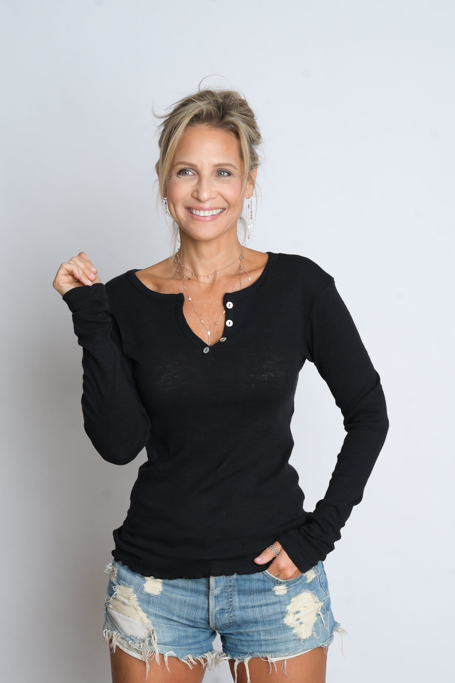 G SHIRT חולצת כפתורים שחורה image 2