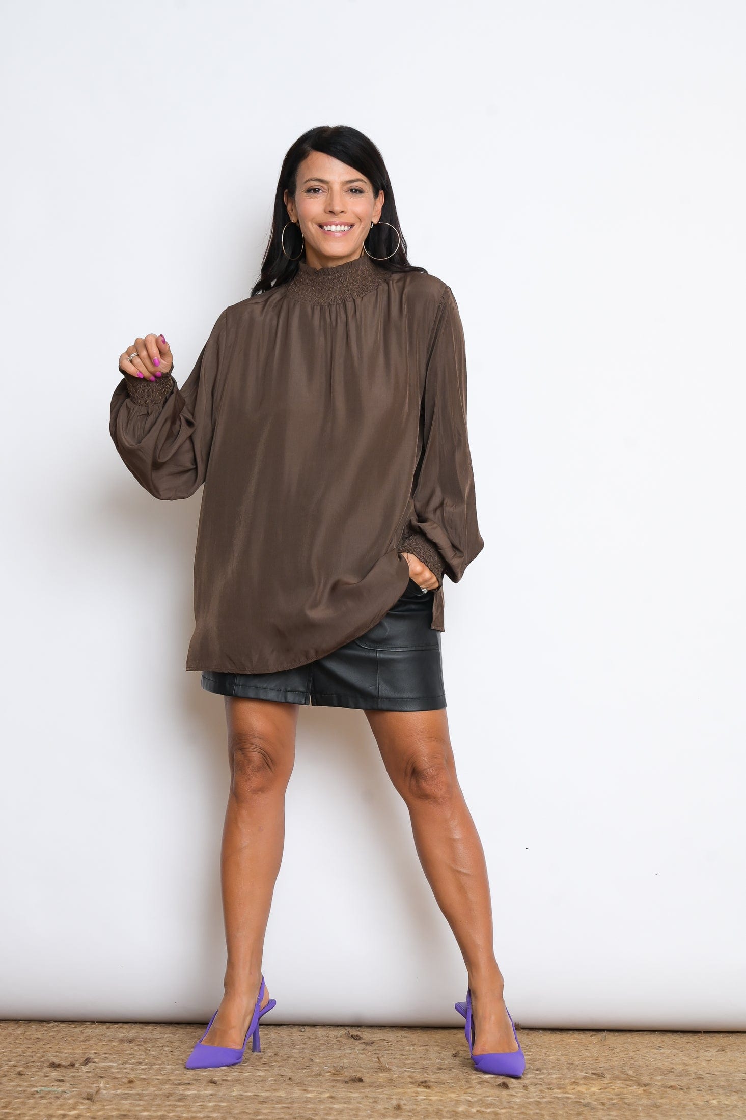 ATHEI חולצה חומה image 9