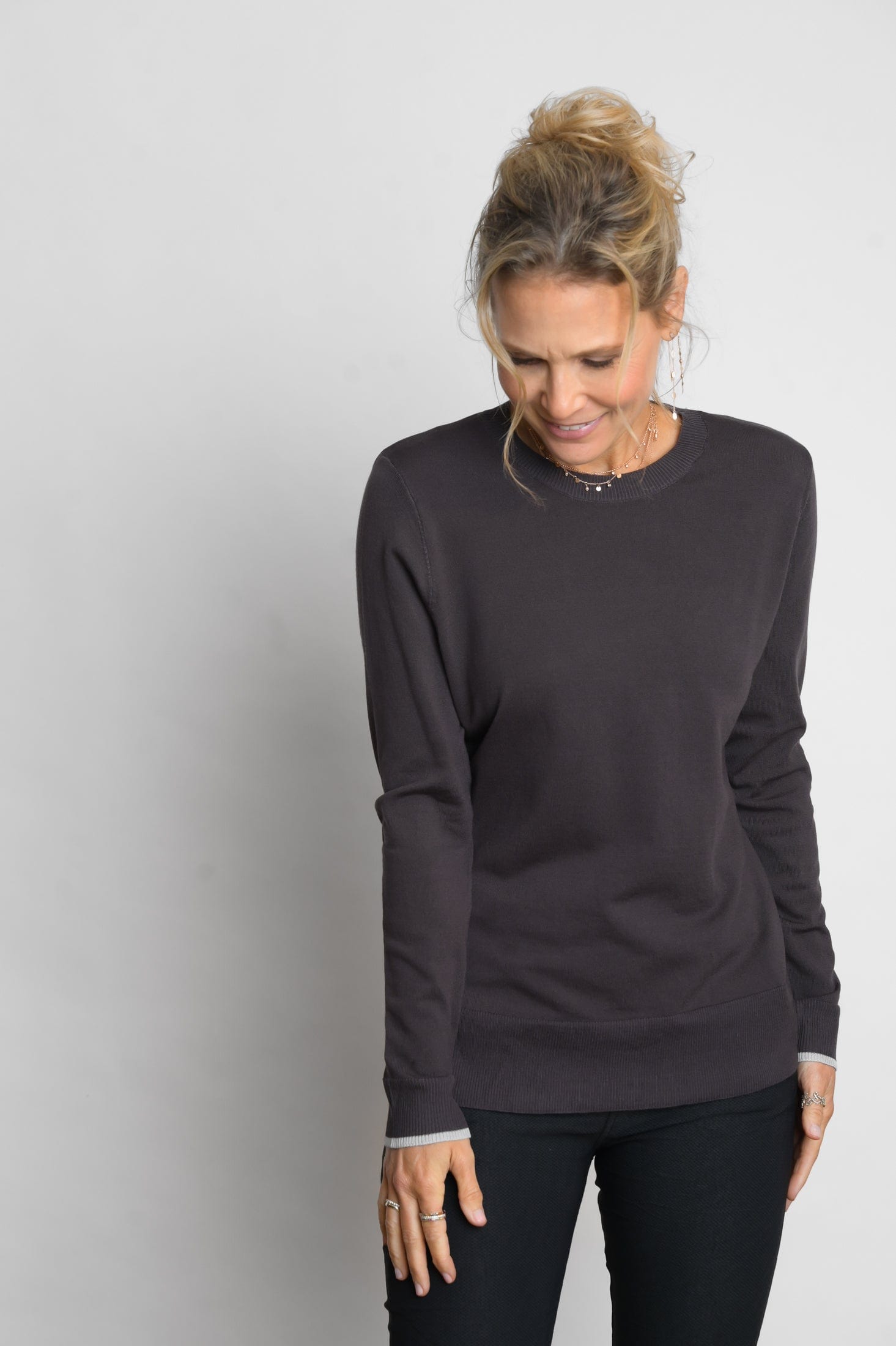 KASOSS  סריג אפור חום קלאסי image 5