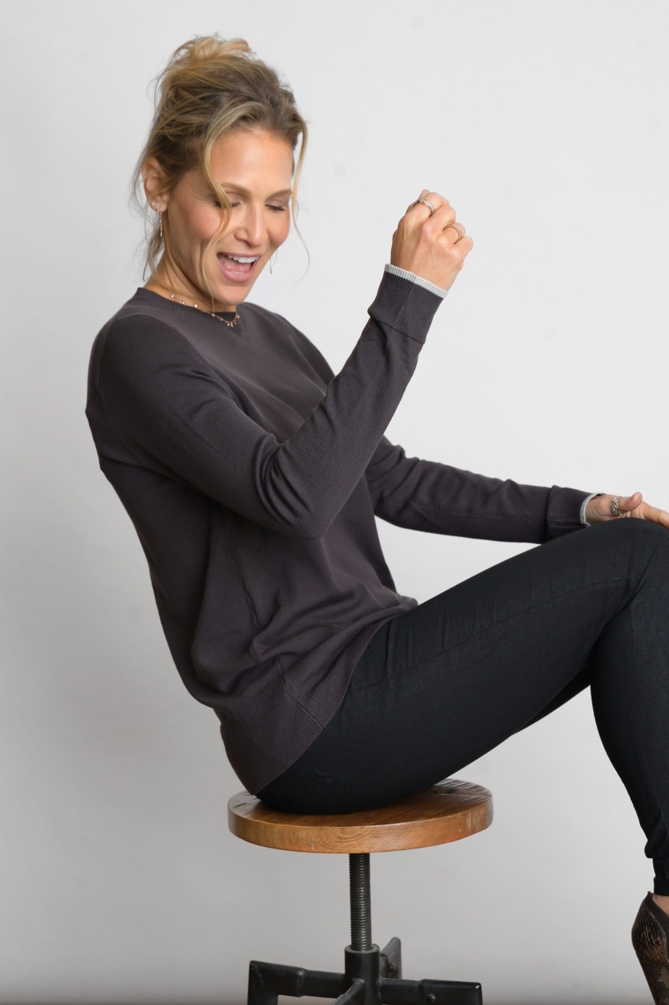 KASOSS  סריג אפור חום קלאסי image 0