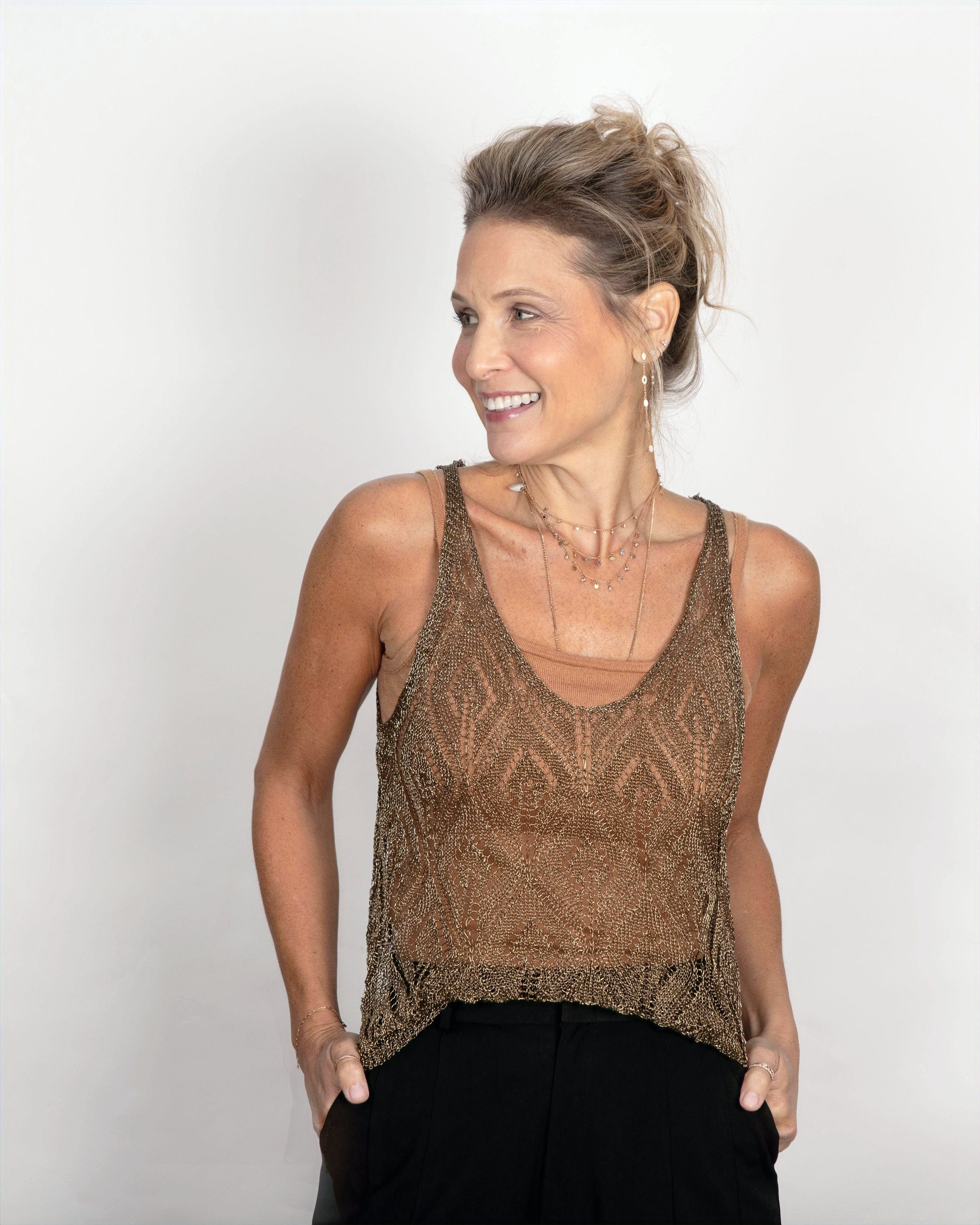 ALLICIA  גופייה מוזהבת  image 6