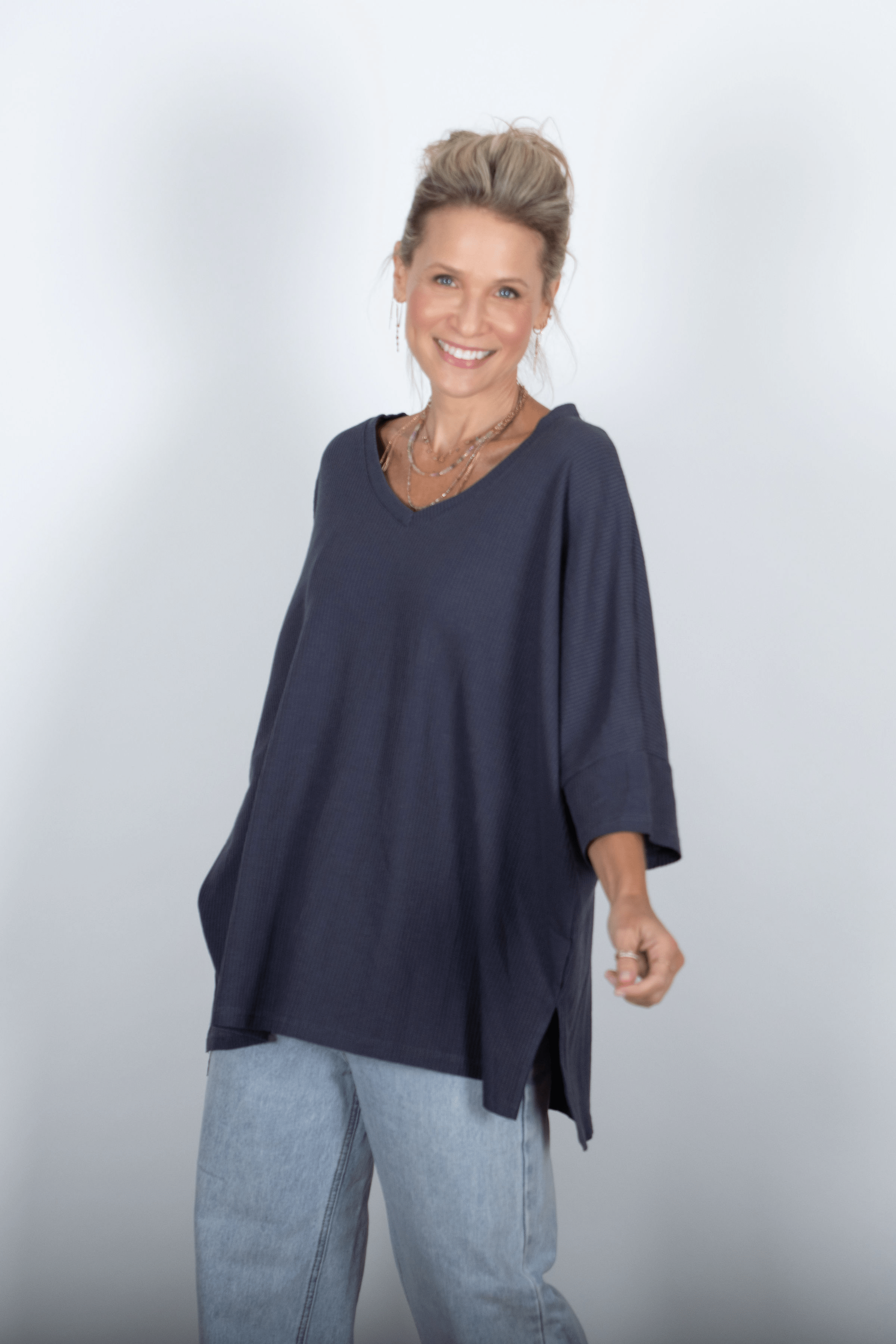 BABL חולצת אוברסייז אפורה וופל image 1