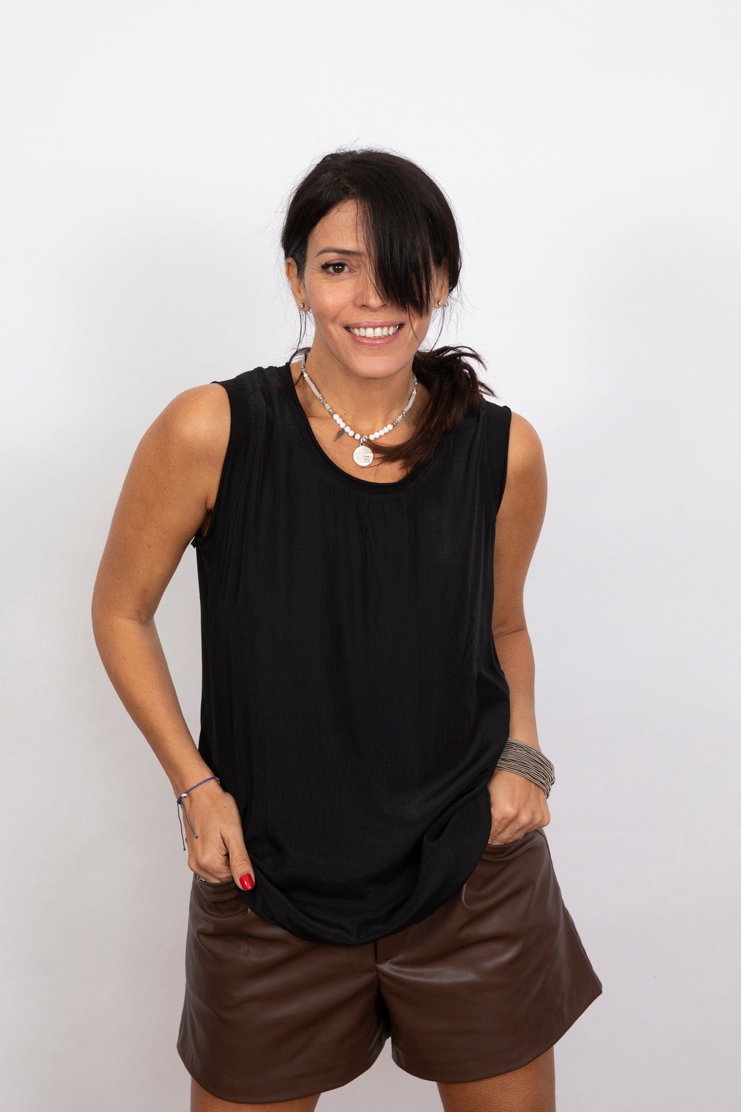 LUNA גופיה שחורה image 0