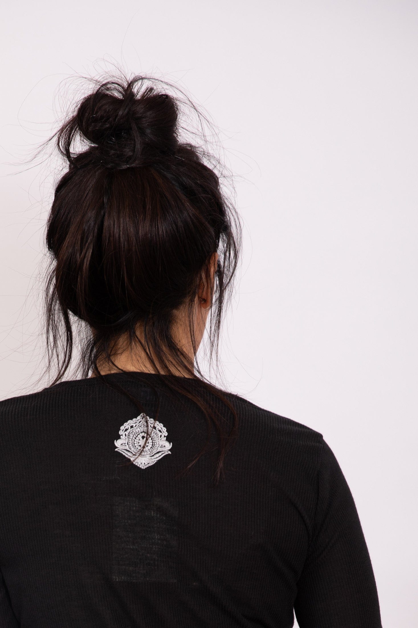 AVLON חולצה שחורה image 14