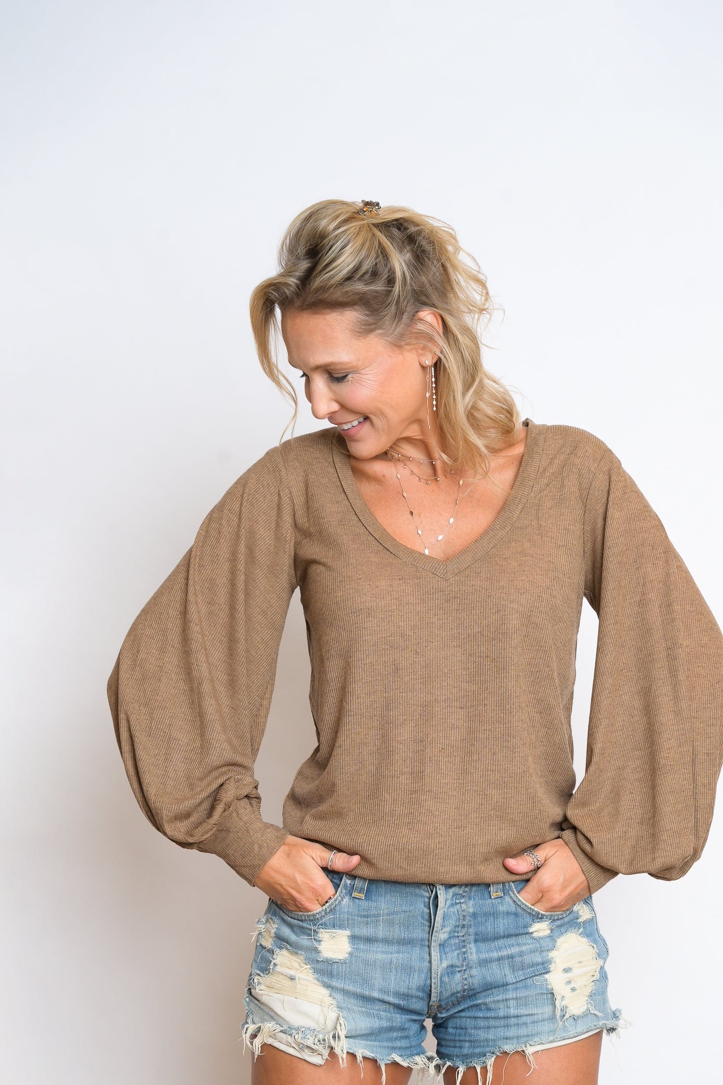 N SHIRT  חולצה חומה מעוצבת image 3