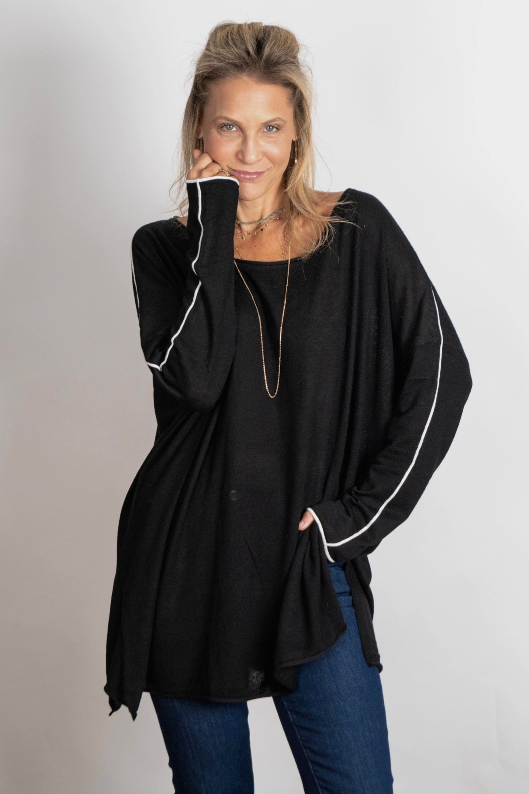 WIHTNEY סריג שחור אוברסייז image 0